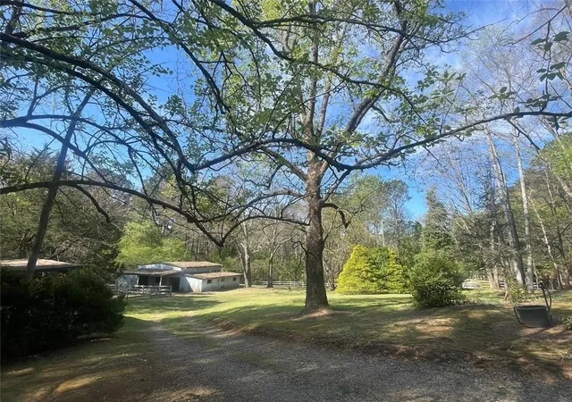 Photo 3 of Land for sale at 16040 Henderson Rd, Alpharetta, GA 30004 | MLS# 7742911 | Listing updated on 2026-08-21