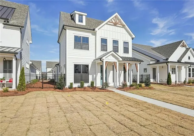 2nd image of 526 Pearl St, Cumming, GA 30040 | MLS# 7812482