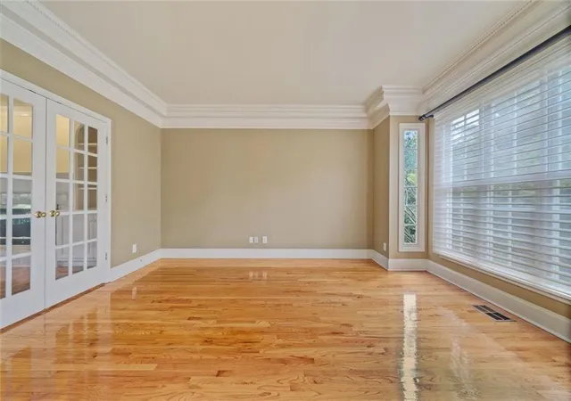 Photo 4 of Sale Pending at 5044 Chapel Lake Cir, Douglasville, GA 30135 | MLS# 7762450 | Listing updated on 2026-09-27