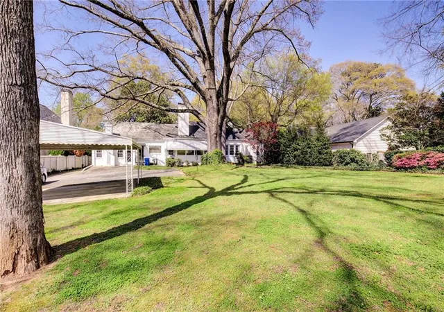3rd image of 414 Peachtree Battle Ave Nw, Atlanta, GA 30305 | MLS# 7739981