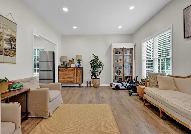 3rd image of 3960 Oak Park Dr, Suwanee, GA 30024 | MLS# 7789296
