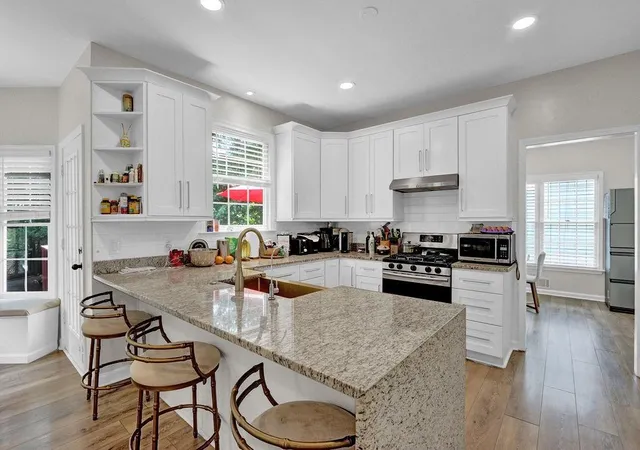4th image of 3960 Oak Park Dr, Suwanee, GA 30024 | MLS# 7789296