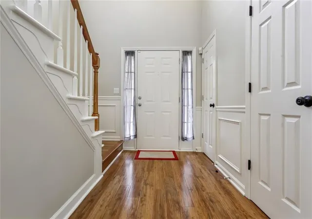 Photo 3 of Single family home for sale at 4905 Weathervane Dr, Johns Creek, GA 30022 | MLS# 7795206 | Listing updated on 2026-09-12