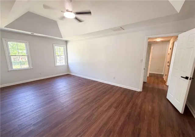 Photo 3 of Single family home for sale at 1033 Chestnut Hl Cir SW, Marietta, GA 30064 | MLS# 7757160 | Listing updated on 2026-09-19