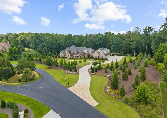 Photo 1 of Single family home for sale at 570 Lost River Bnd, Alpharetta, GA 30004 | MLS# 7823370 | Listing updated on 2026-08-19