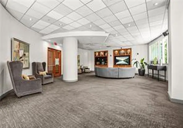 2nd image of 3338 Peachtree Rd Ne, Atlanta, GA 30326