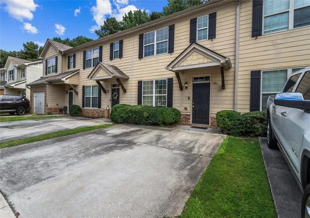 2nd image of 4364 Stone Gate Wy #94, Atlanta, GA 30344 | MLS# 7772537