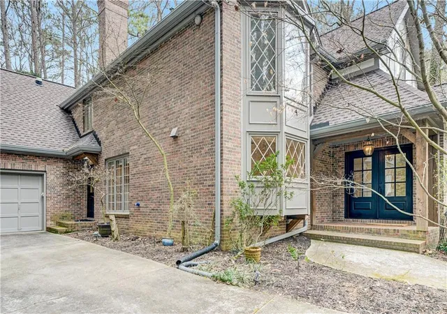 Photo 3 of Single family home for sale at 1701 Trotters Ln, Stone Mountain, GA 30087 | MLS# 7825983 | Listing updated on 2026-08-24