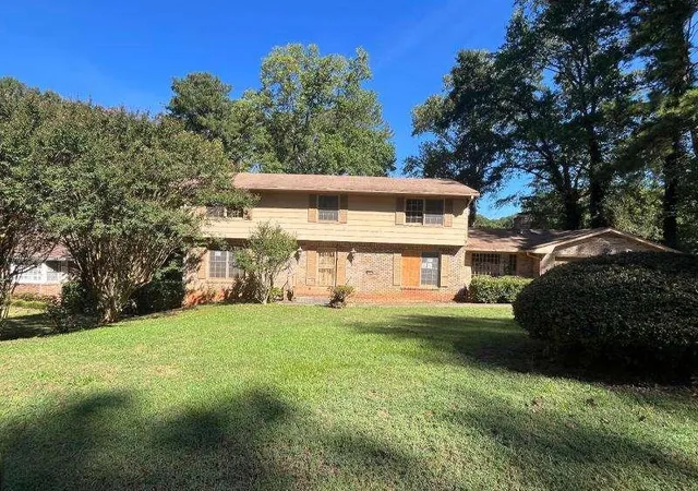 Photo 1 of Single family home for sale at 3059 Sorrento Cir, Atlanta, GA 30331 | MLS# 7850389 | Listing updated on 2026-10-07