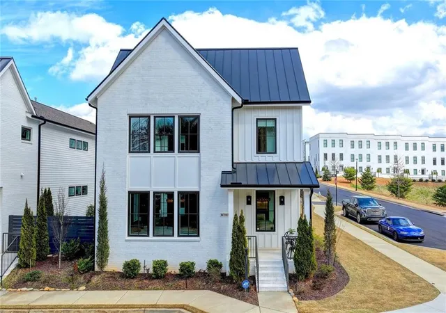 Photo 2 of Single family home for sale at 6785 Halcyon Way, Alpharetta, GA 30005 | MLS# 7731282 | Listing updated on 2026-03-27