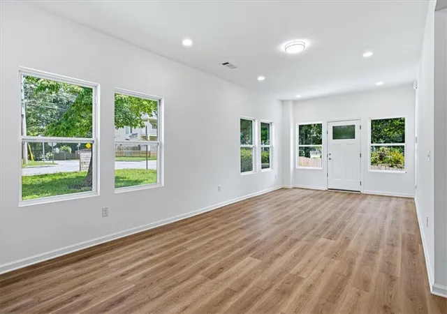 Photo 4 of Single family home for sale at 1502 Venetian Dr SW, Atlanta, GA 30311 | MLS# 7815579 | Listing updated on 2026-08-05