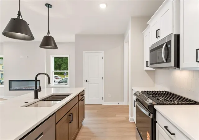 Photo 2 of Sale Pending at 1925 Kinnard Aly, Kennesaw, GA 30144 | MLS# 7790640 | Listing updated on 2026-08-27