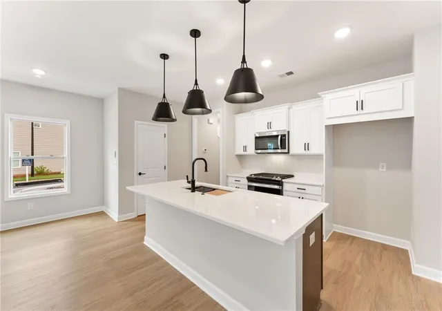 Photo 3 of Sale Pending at 1925 Kinnard Aly, Kennesaw, GA 30144 | MLS# 7790640 | Listing updated on 2026-08-27