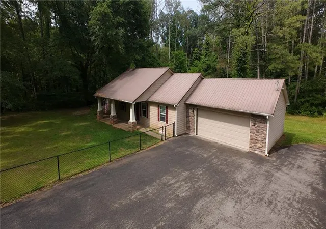 Homes for sale in Cartersville, GA | 654 Peeples Valley Rd Ne, Cartersville, GA 30121 | MLS# 7775161