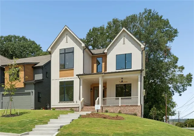 Photo 2 of Sale Pending at 2467 Edwards Dr Nw, Atlanta, GA 30318 | MLS# 7823388 | Listing updated on 2026-08-19