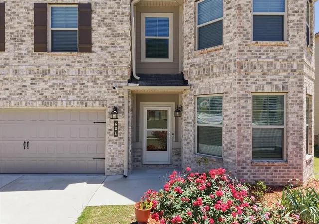 Homes for sale in Loganville, GA | 684 Lakehaven Ln, Loganville, GA 30052 | MLS# 7770041