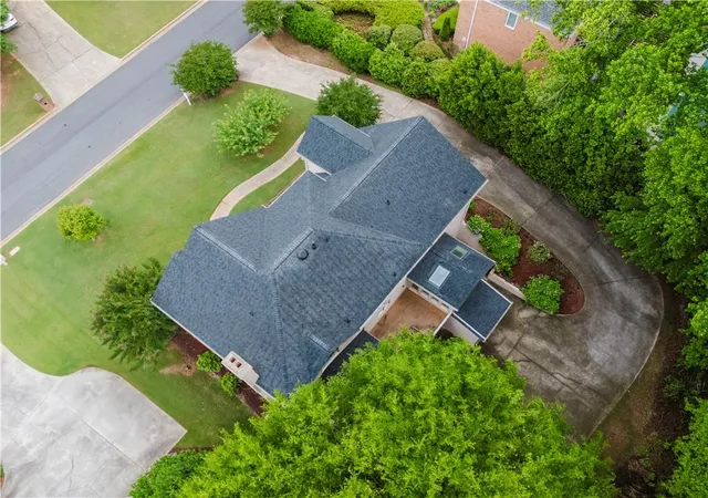 Photo 4 of Sale Pending at 2552 Berwick Walk, Snellville, GA 30078 | MLS# 7574022 | Listing updated on 2026-10-08