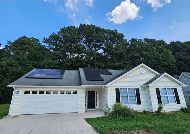 Photo 2 of Sale Pending at 603 Fieldcrest Dr, Mcdonough, GA 30253 | MLS# 7817632 | Listing updated on 2026-08-26