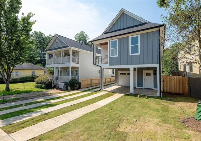 3rd image of 171 Farrington Ave SE, Atlanta, GA 30315