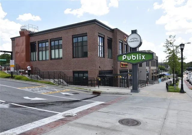 2nd image of 171 Farrington Ave SE, Atlanta, GA 30315
