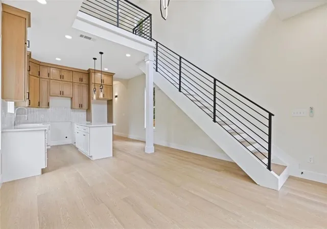 Photo 4 of Single family home for sale at 966 Coleman St, Atlanta, GA 30310 | MLS# 7799708 | Listing updated on 2026-09-08