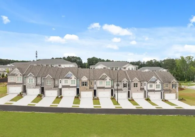 Photo 2 of Townhouse for sale at 3736 Skylar Dr, Douglasville, GA 30135 | MLS# 7728649 | Listing updated on 2026-08-25