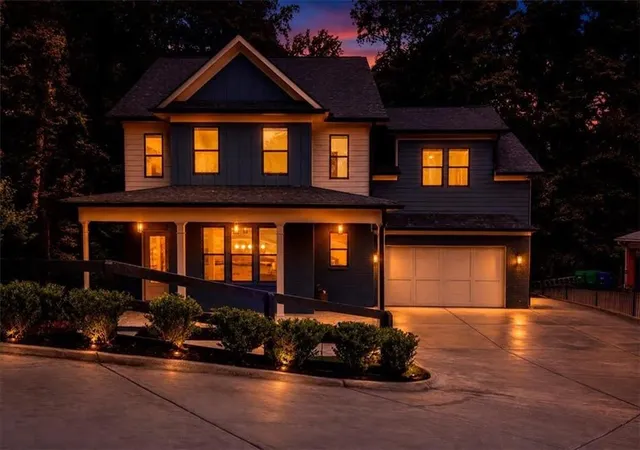 Photo 4 of Single family home for sale at 4095 Ashford Dunwoody Rd NE, Brookhaven, GA 30319 | MLS# 7811560 | Listing updated on 2026-08-28