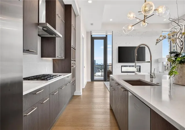 Photo 3 of Condo for sale at 40 12th Street NE #1903, Atlanta, GA 30309 | MLS# 7821407 | Listing updated on 2026-08-14