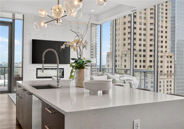 Photo 4 of Condo for sale at 40 12th Street NE #1903, Atlanta, GA 30309 | MLS# 7821407 | Listing updated on 2026-08-14