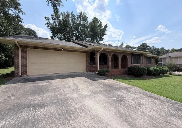 Photo 3 of Single family home for sale at 2305 Village Dr, Covington, GA 30016 | MLS# 7829308 | Listing updated on 2026-08-29