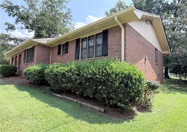 Photo 3 of Single family home for sale at 2305 Village Dr, Covington, GA 30016 | MLS# 7829308 | Listing updated on 2026-08-29