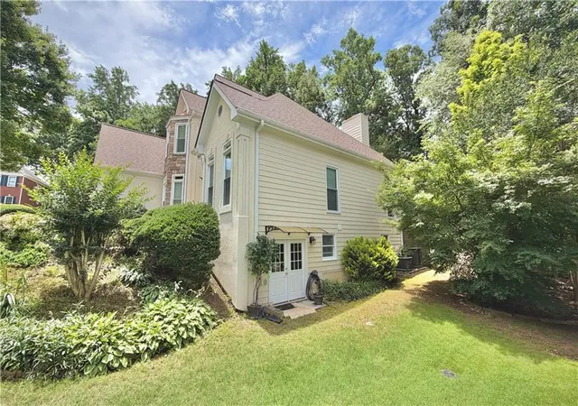 4th image of 1820 Eagle Summit Ct, Lawrenceville, GA 30043 | MLS# 7789493