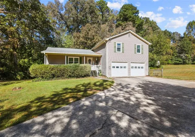 Photo 1 of Single family home for sale at 450 Hudson Cir, Douglasville, GA 30134 | MLS# 7858596 | Listing updated on 2026-10-24