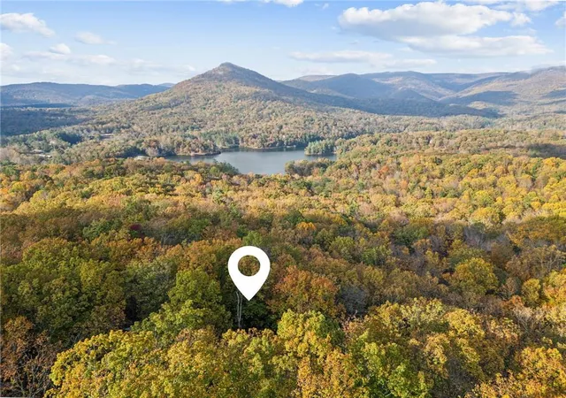Photo 3 of Single family home for sale at 133 Stone Ridge Ct, Jasper, GA 30143 | MLS# 7648205 | Listing updated on 2026-08-30