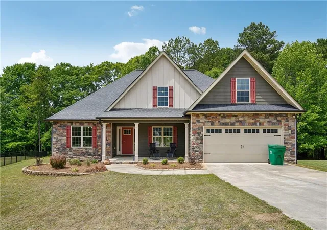 Photo 2 of Single family home for sale at 103 Fieldstone Cir, Carrollton, GA 30116 | MLS# 7792621 | Listing updated on 2026-07-11