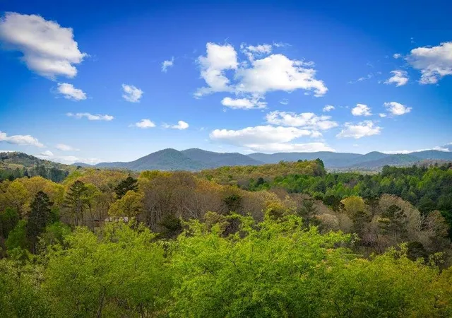 Photo 2 of Sale Pending at 167 Cohutta Sunset Dr, Blue Ridge, GA 30513 | MLS# 7761170 | Listing updated on 2026-09-12