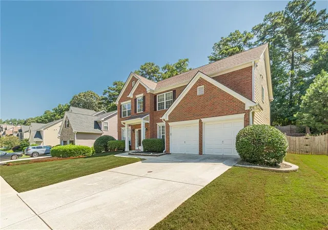 2nd image of 5903 Buckner Creek Dr, Mableton, GA 30126 | MLS# 7821018
