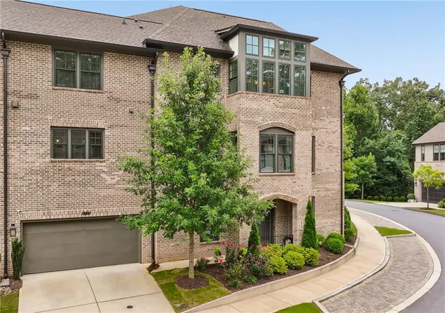 Photo 2 of Sale Pending at 6729 Prelude Dr, Sandy Springs, GA 30328 | MLS# 7819781 | Listing updated on 2026-09-05