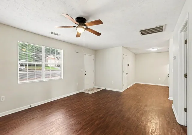Photo 4 of Townhouse for sale at 209 E Wilson St #91, Villa Rica, GA 30180 | MLS# 7811879 | Listing updated on 2026-09-11