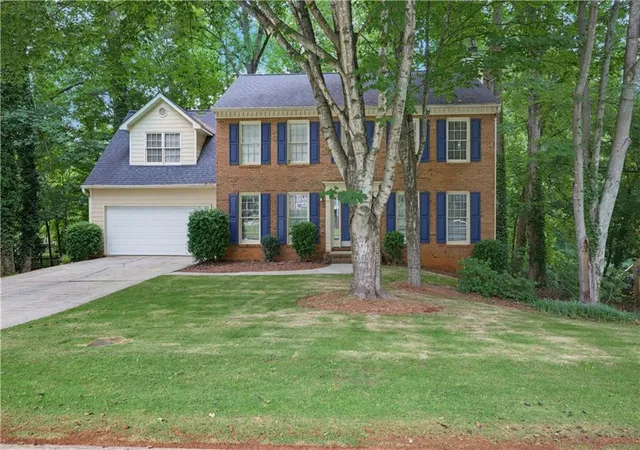3rd image of 920 Providence Dr, Lawrenceville, GA 30044 | MLS# 7792511