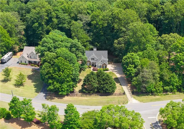 Homes for sale in Dawsonville, GA | 1061 Carlisle Rd, Dawsonville, GA 30534 | MLS# 7763355