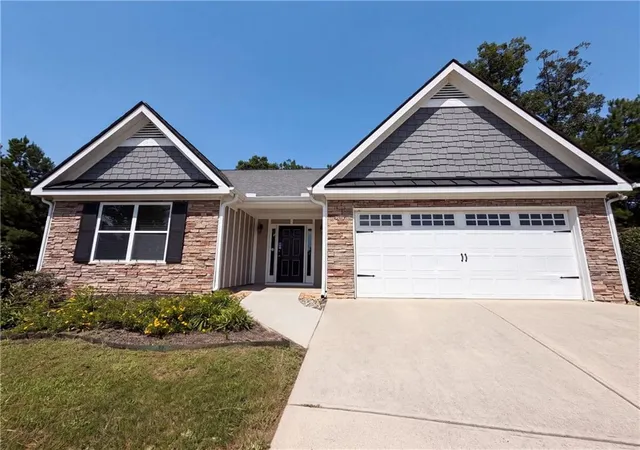 Photo 1 of Sale Pending at 211 Logan Crk Ln, Dallas, GA 30132 | MLS# 7817520 | Listing updated on 2026-08-30
