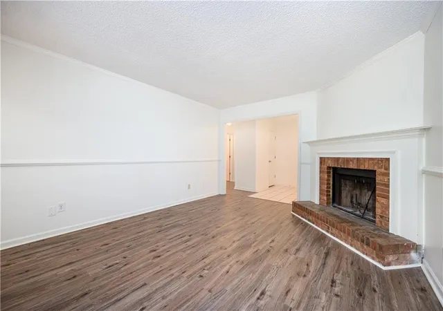 Photo 3 of House for sale at 4069 Coopers Hl Dr SE, Smyrna, GA 30080 | MLS# 7818040 | Listing updated on 2026-09-18