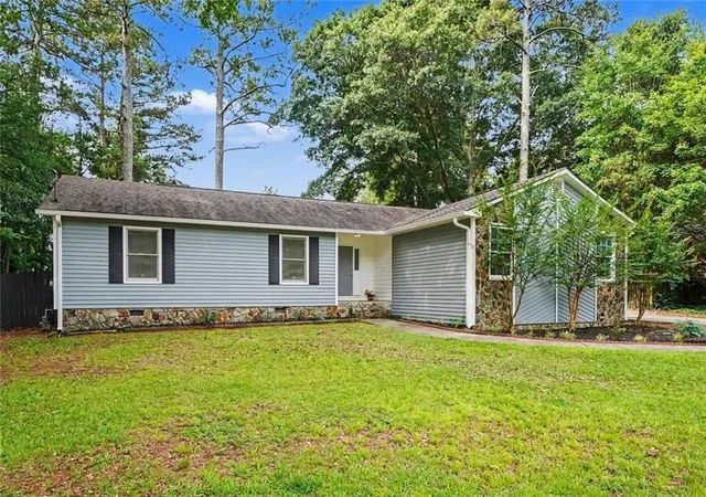 Photo 2 of Sale Pending at 1708 Rosewood Dr, Griffin, GA 30223 | MLS# 7781568 | Listing updated on 2026-09-06