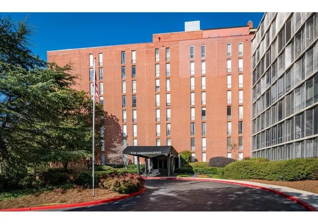 Condominium at 3060 Pharr Ct Nw #511, Atlanta, GA 30305 | MLS# 5833212 | | Sold on 2017-06-29