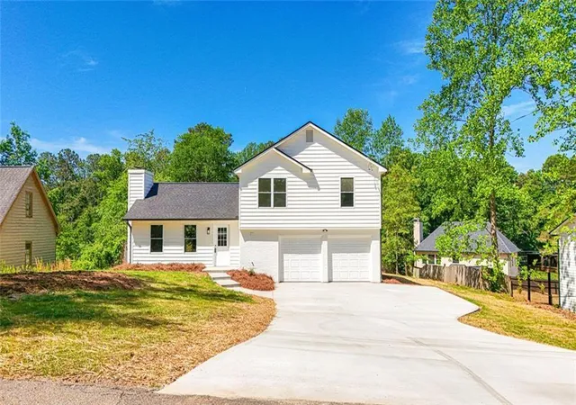 3rd image of 4084 Dollar Cir, Suwanee, GA 30024 | MLS# 7765620