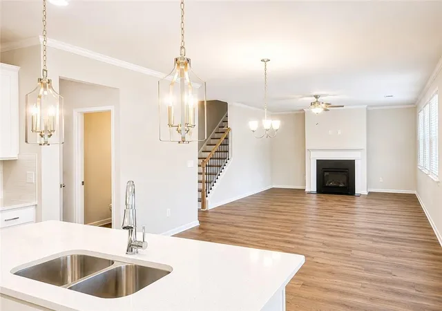 4th image of 3407 Lake Dr, Lawrenceville, GA 30044 | MLS# 7823925