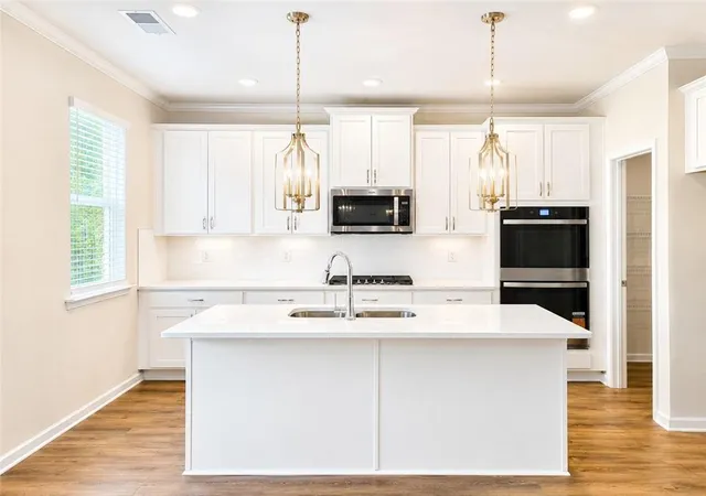 5th image of 3407 Lake Dr, Lawrenceville, GA 30044 | MLS# 7823925