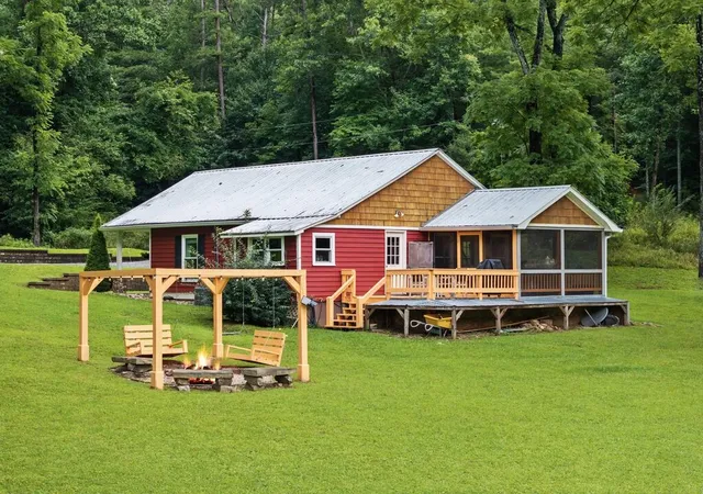 Photo 1 of Single family home for sale at 30 Seabolt, Morganton, GA 30560 | MLS# 7817947 | Listing updated on 2026-08-11