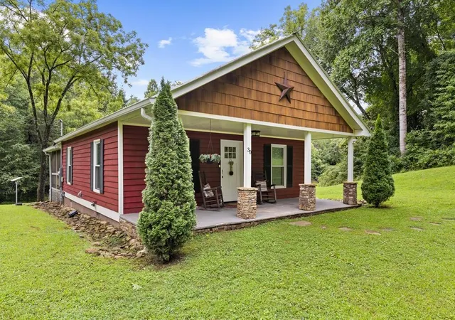 Photo 3 of Single family home for sale at 30 Seabolt, Morganton, GA 30560 | MLS# 7817947 | Listing updated on 2026-08-11